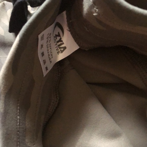 Zyia joggers- never worn - Picture 2 of 2